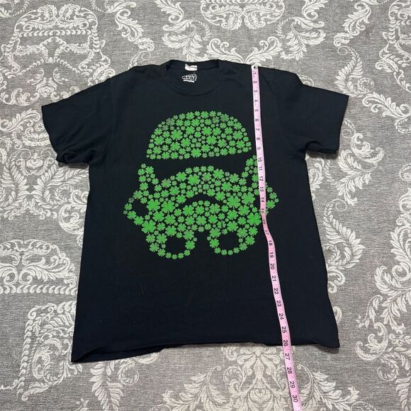 Star Wars Men's Black Stormtrooper Clover Graphic T-Shirt Size L - Picture 3 of 7